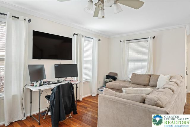 30 Crown Drive, Forks Twp, PA 18040