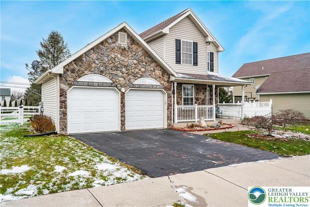 30 Crown Drive, Forks Twp, PA 18040