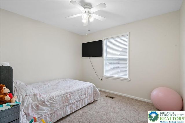 30 Crown Drive, Forks Twp, PA 18040