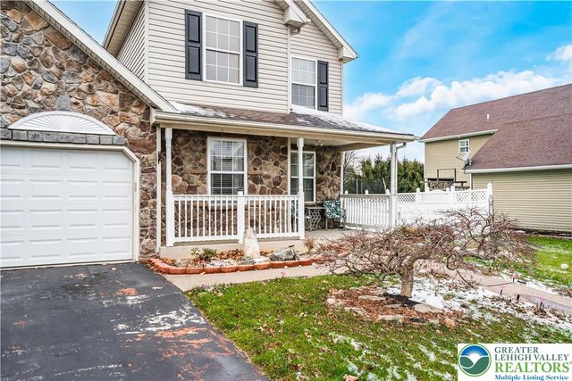 30 Crown Drive, Forks Twp, PA 18040