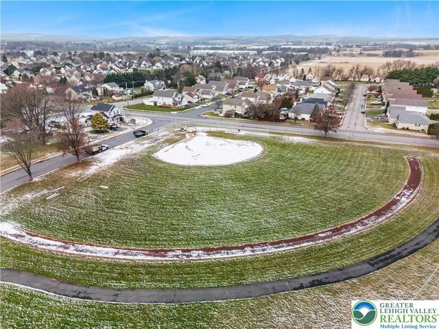 30 Crown Drive, Forks Twp, PA 18040