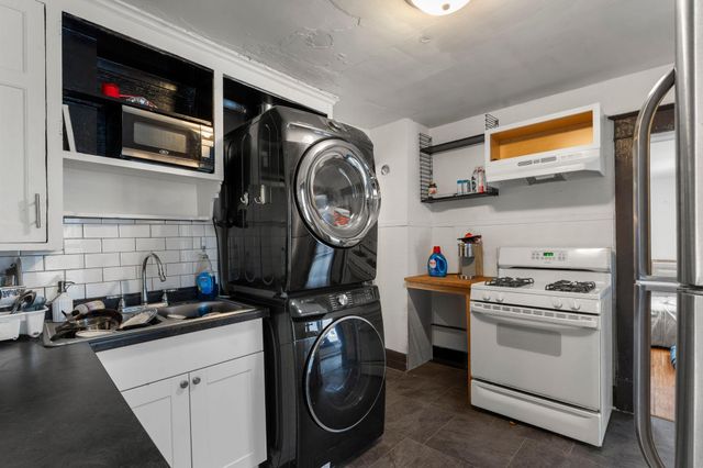 1715 6th Street NE, Minneapolis, MN 55413