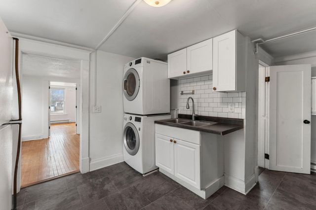 1715 6th Street NE, Minneapolis, MN 55413