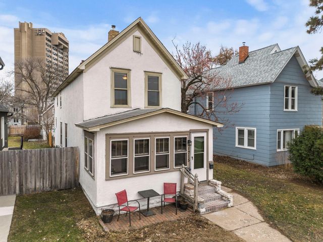1715 6th Street NE, Minneapolis, MN 55413