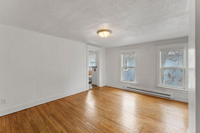 1715 6th Street NE, Minneapolis, MN 55413