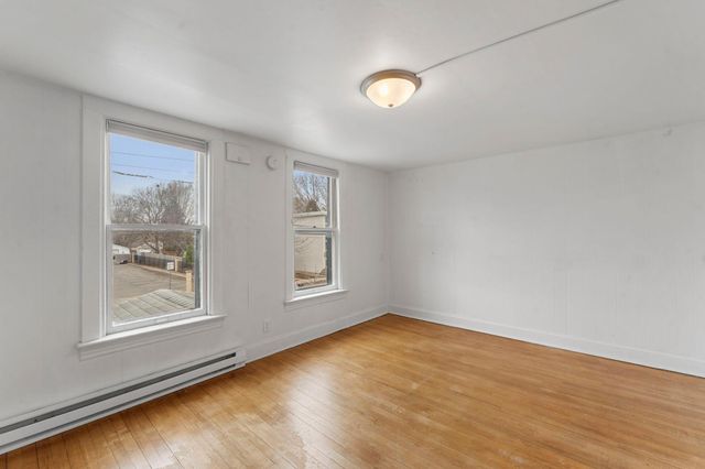 1715 6th Street NE, Minneapolis, MN 55413