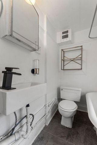 1715 6th Street NE, Minneapolis, MN 55413