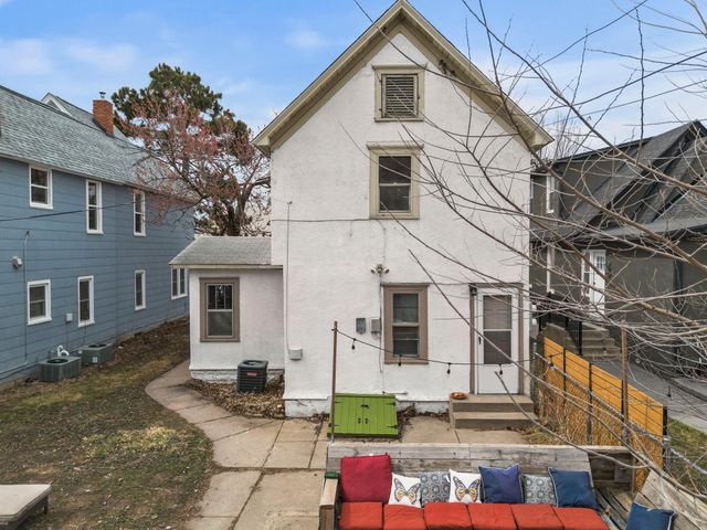 1715 6th Street NE, Minneapolis, MN 55413