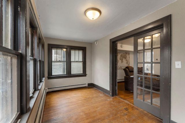 1715 6th Street NE, Minneapolis, MN 55413