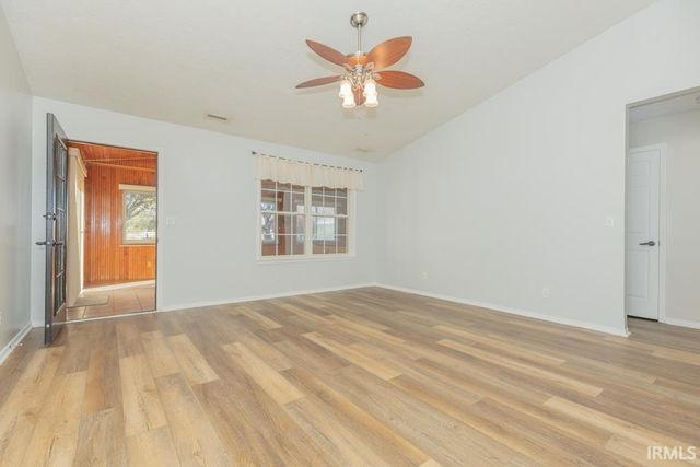 1719 Seasons Ridge Boulevard, Evansville, IN 47715