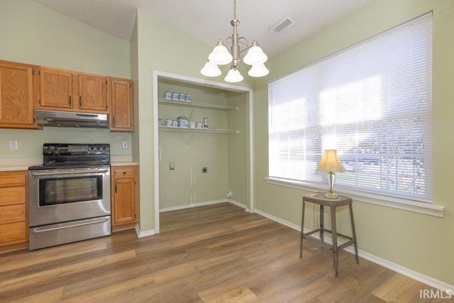 1719 Seasons Ridge Boulevard, Evansville, IN 47715