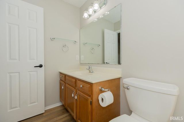 1719 Seasons Ridge Boulevard, Evansville, IN 47715