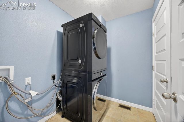 6241 Donahue Drive, Colorado Springs, CO 80923