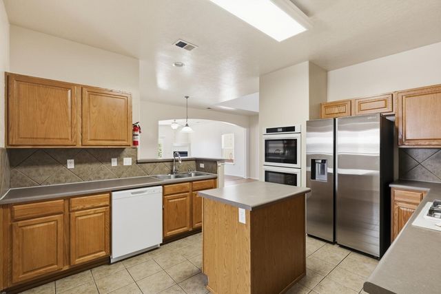 11627 Terra Bella Lane SE, Albuquerque, NM 87123