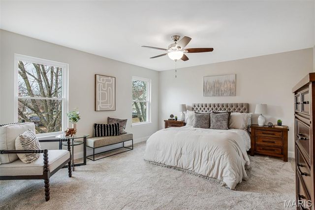 190 Oakbriar Farm Drive, Ballwin, MO 63021