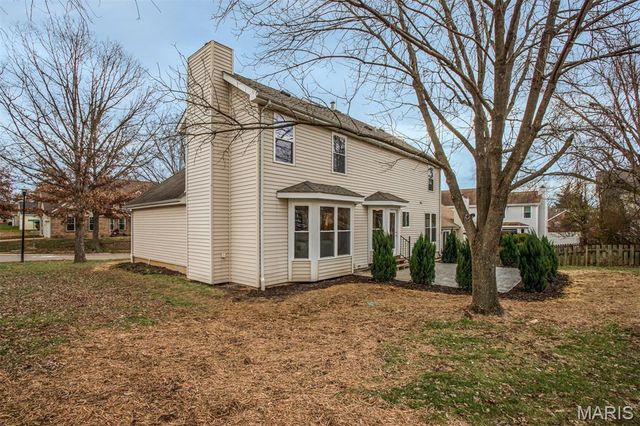 190 Oakbriar Farm Drive, Ballwin, MO 63021