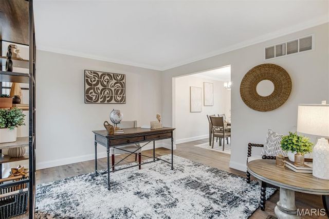 190 Oakbriar Farm Drive, Ballwin, MO 63021