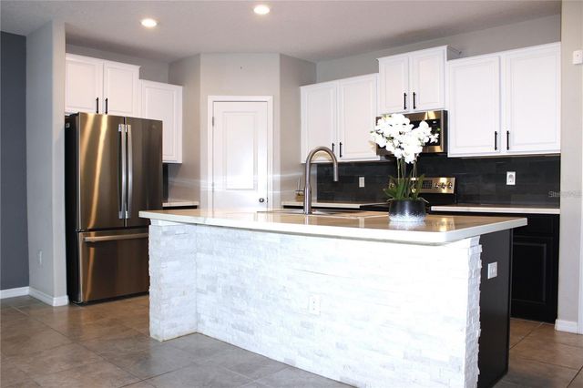 17035 PEACEFUL VALLEY DRIVE, Wimauma, FL 33598