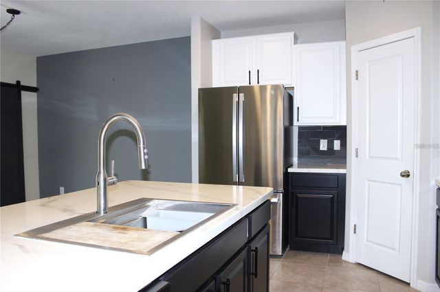 17035 PEACEFUL VALLEY DRIVE, Wimauma, FL 33598