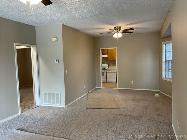 1313 S Quincy Avenue, Tulsa, OK 74120