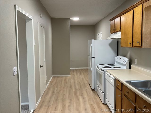 1313 S Quincy Avenue, Tulsa, OK 74120