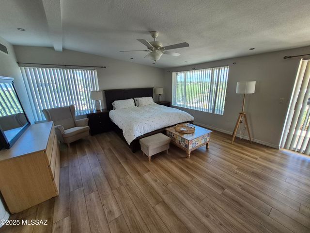 5665 E Camino Del Celador, Tucson, AZ 85750
