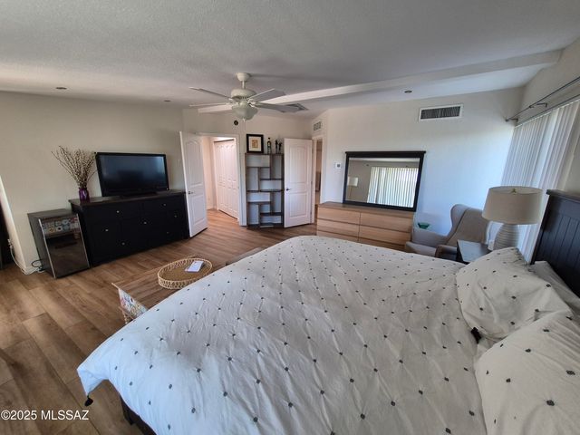 5665 E Camino Del Celador, Tucson, AZ 85750
