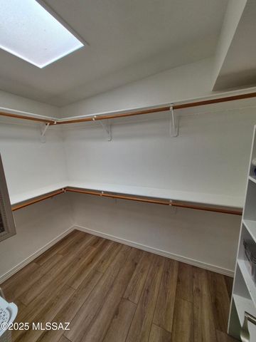 5665 E Camino Del Celador, Tucson, AZ 85750
