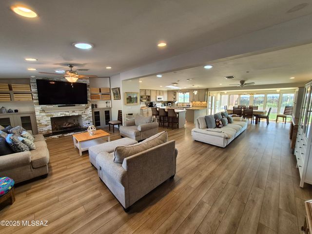 5665 E Camino Del Celador, Tucson, AZ 85750