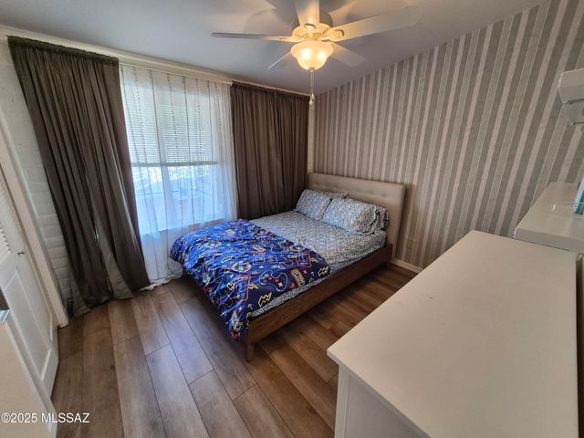 5665 E Camino Del Celador, Tucson, AZ 85750
