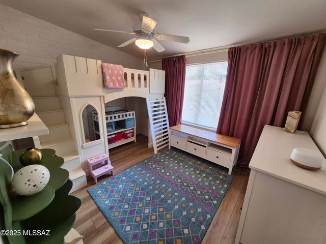 5665 E Camino Del Celador, Tucson, AZ 85750