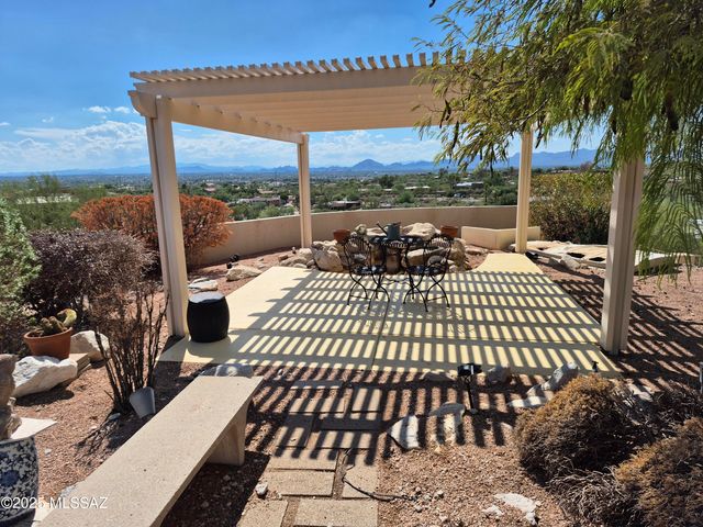 5665 E Camino Del Celador, Tucson, AZ 85750