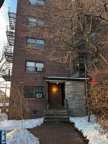 3021 Edwin Avenue 1J, Fort Lee, NJ 07024