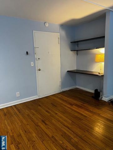 3021 Edwin Avenue 1J, Fort Lee, NJ 07024