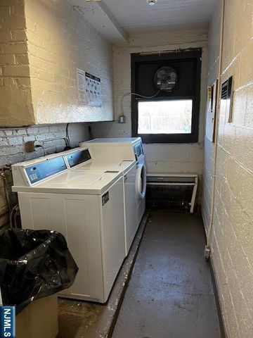 3021 Edwin Avenue 1J, Fort Lee, NJ 07024