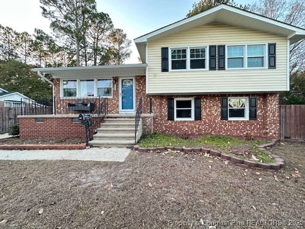 5329 Hampton Road, Fayetteville, NC 28311