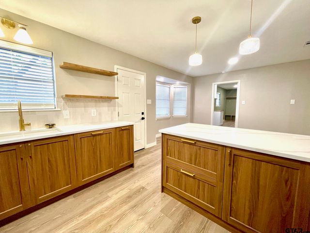 14067 Saylors, Brownsboro, TX 75756