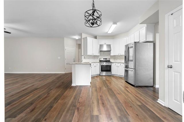 5525 Shepherds Pond, Alpharetta, GA 30004