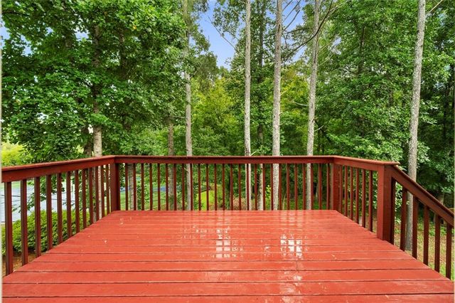 5525 Shepherds Pond, Alpharetta, GA 30004