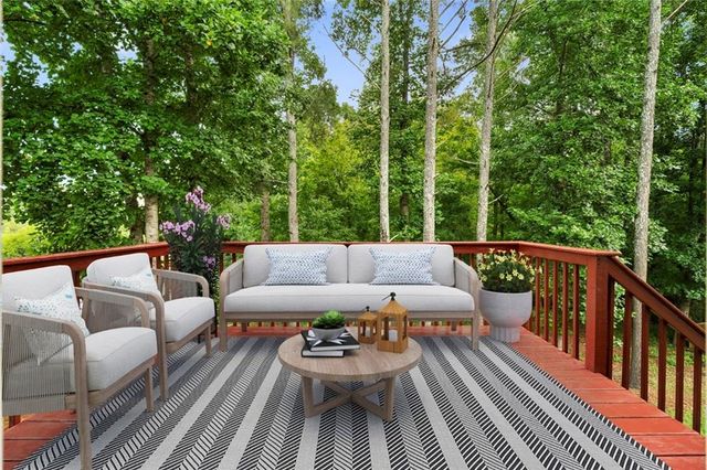 5525 Shepherds Pond, Alpharetta, GA 30004