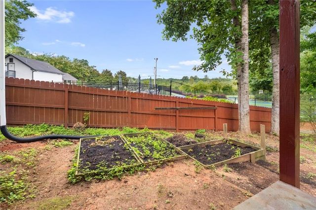 5525 Shepherds Pond, Alpharetta, GA 30004