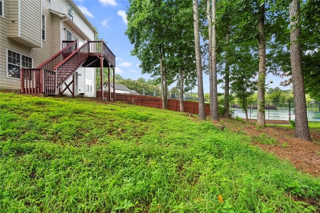 5525 Shepherds Pond, Alpharetta, GA 30004