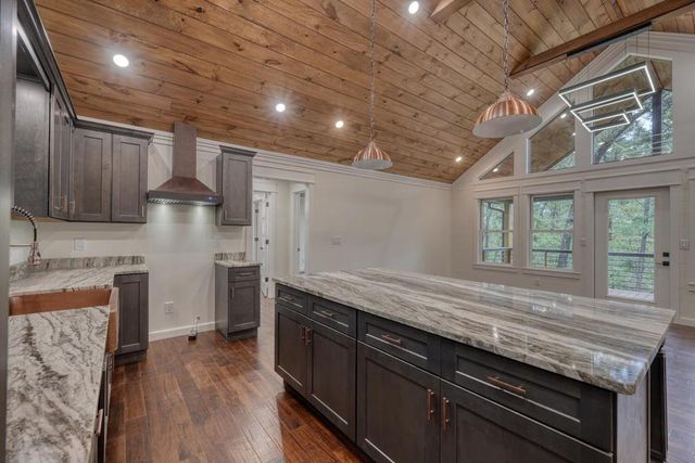 29 Jordan Drive, Blue Ridge, GA 30513