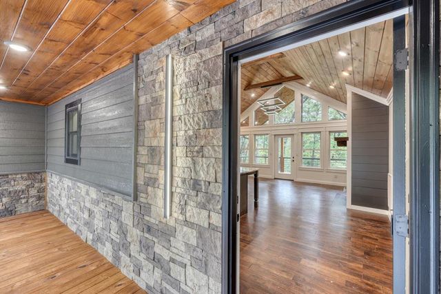 29 Jordan Drive, Blue Ridge, GA 30513