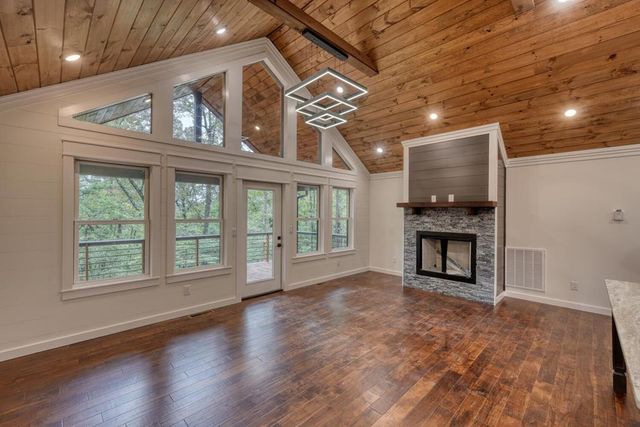 29 Jordan Drive, Blue Ridge, GA 30513