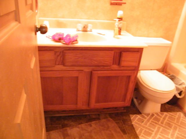 4448 Akersville Rd, Lafayette, TN 37083