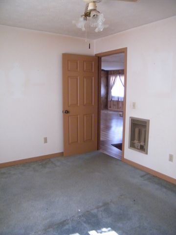 4448 Akersville Rd, Lafayette, TN 37083
