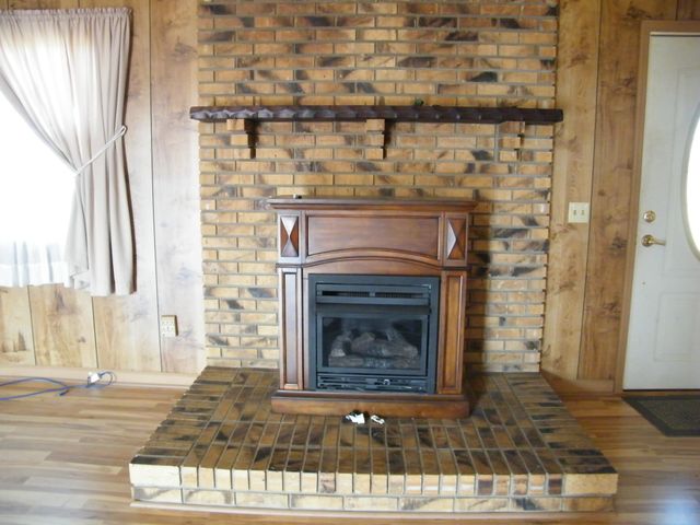 4448 Akersville Rd, Lafayette, TN 37083