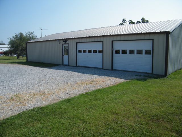 4448 Akersville Rd, Lafayette, TN 37083