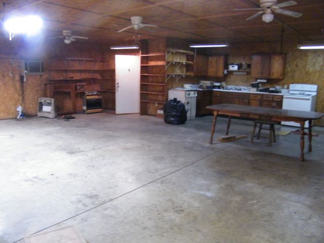 4448 Akersville Rd, Lafayette, TN 37083